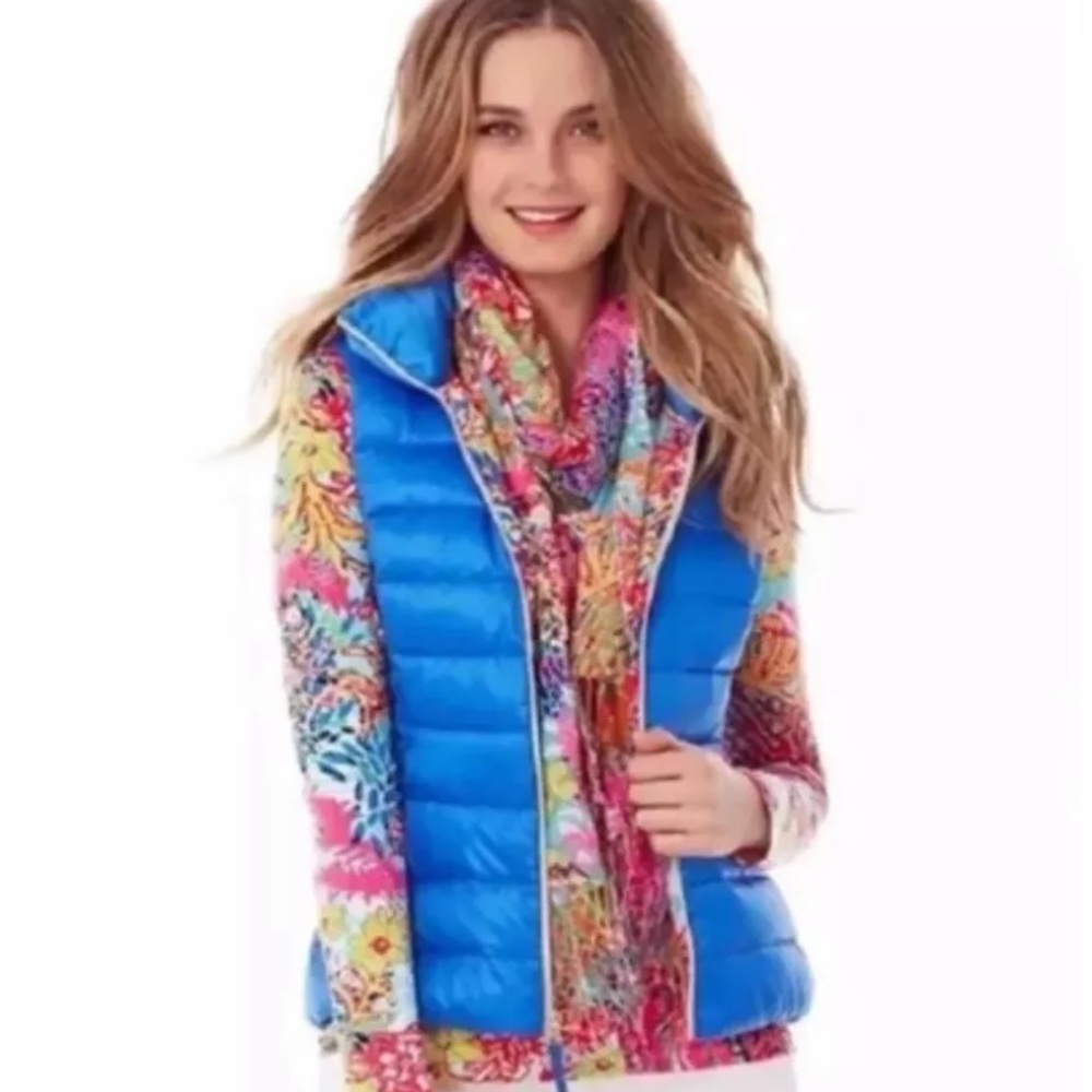 Lilly Pulitzer Allie packable vest! 💙